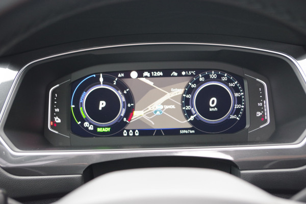 Volkswagen Tiguan 1.4 TSI 245 PK eHybrid R-Line Business PHEV, Leder, Panoramadak, Winterpakket