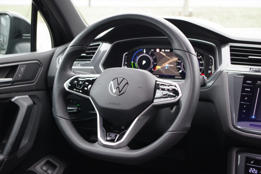 Volkswagen Tiguan 1.4 TSI 245 PK eHybrid R-Line Business PHEV, Leder, Panoramadak, Winterpakket