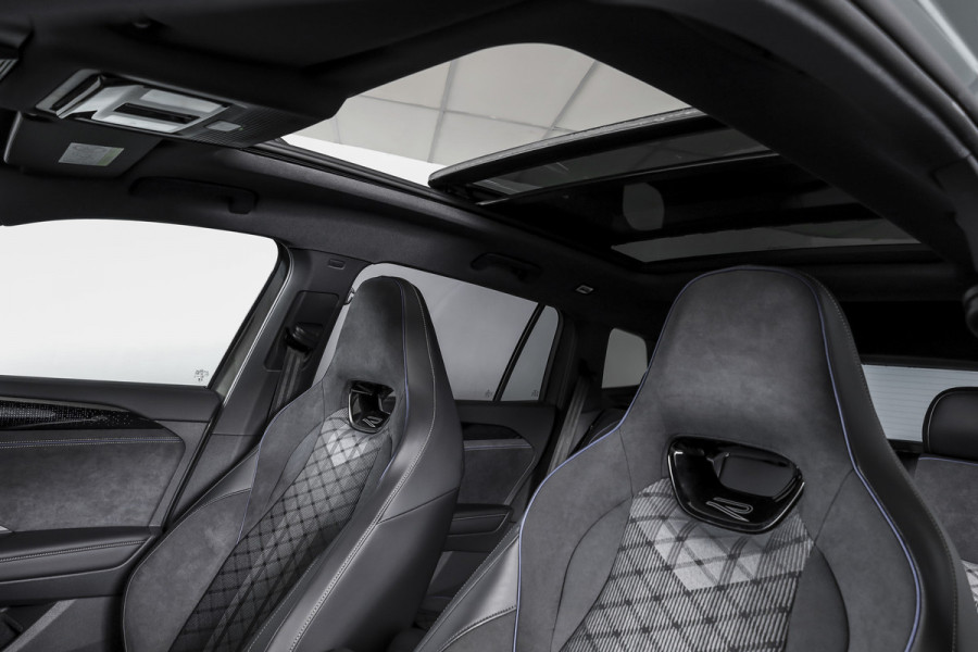 Volkswagen Tayron 1.5 eHybrid 272 PK R-Line Edition | Black Style Pakket | S/K-Panodak | Dig. Cockpit | Adapt. Cruise | Stoel-+Stuurverw. | Camera | App. Connect | ECC | Elek. Klep | LM 20" |