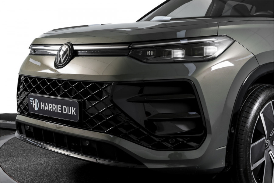 Volkswagen Tayron 1.5 eHybrid 272 PK R-Line Edition | Black Style Pakket | S/K-Panodak | Dig. Cockpit | Adapt. Cruise | Stoel-+Stuurverw. | Camera | App. Connect | ECC | Elek. Klep | LM 20" |