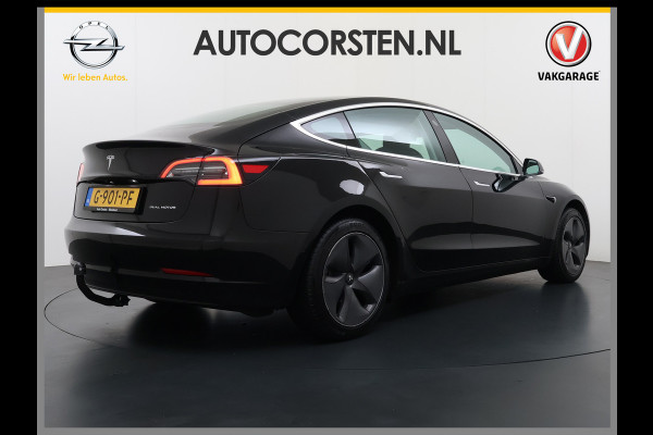 Tesla Model 3 Long Range AWD 75kWh Trekhaak Lmv 18" AutoPilot FSD Leder Panoramadak Adaptive-Cruise Camera's Elektr.-Stuur+Stoelen+Spiegels+Ge Navi LED Comfortstoelen ACC DAB Voorverwarmen interieur via App Keyless One-Pedal-Drive 4WD 1.000KG Trekgewicht Origineel Nederlandse Auto Fabrieksgarantie op Batterij en Motor tot 192.000km/18-11-2027
