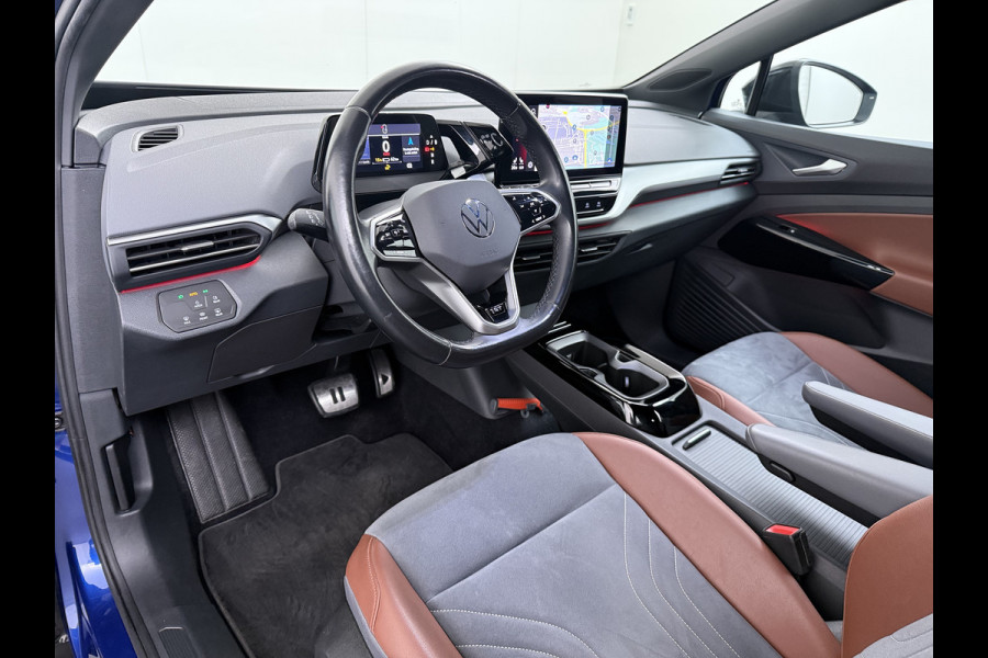 Volkswagen ID.4 First 82kWh SOH 93% Warmtepomp Trekhaak Adap.Cruise Navi Ecc Camera Apple Carplay Android Auto Pdc Lmv  20" Privacy Glas Led Rijstrooksensor Stuur+Stoelverwarming Origineel Nederlandse Auto