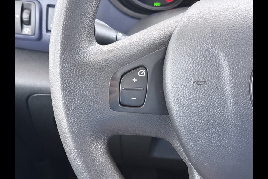 Opel Vivaro 1.6CDTI L2H1 Dubbele Cabine 5-Persoons Euro 6 Airco Navi Cruise Control Regen-Lichtsensor Pdc Betonplex Vloer Wandbetimmering Schuifdeuren 1e Eigenaar Origineel Nederlandse Auto