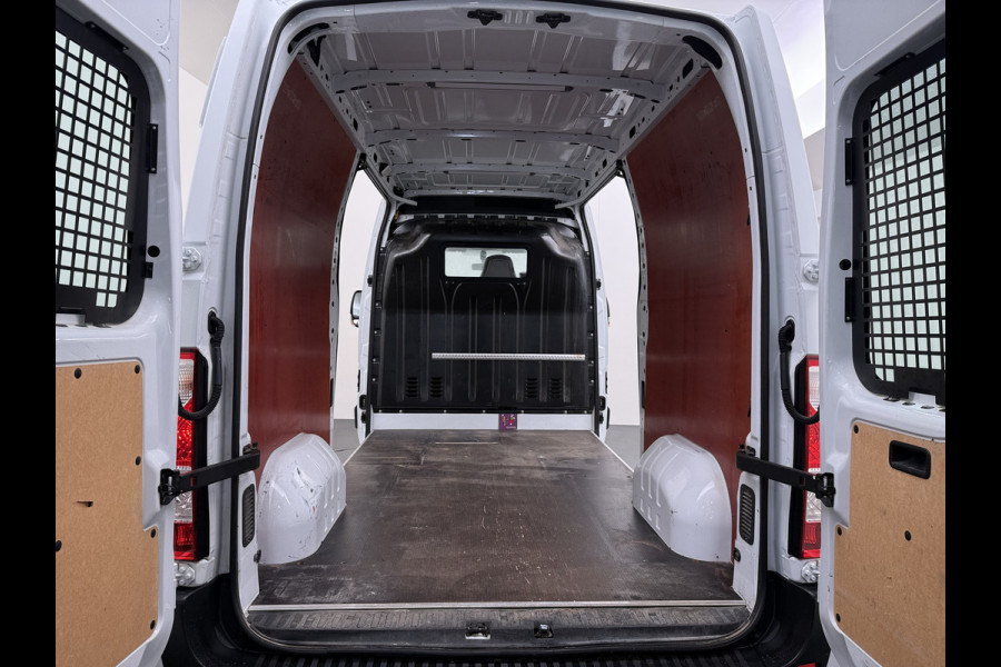 Renault Master T35 2.3DCI L2H2 3-Persoons 2X Schuifdeur Airco Camera Cruise Control Pdc Betonplex Vloer Wandbetimmering Schuifdeuren Achterdeuren Sidebars Euro 6 Origineel Nederlandse Auto
