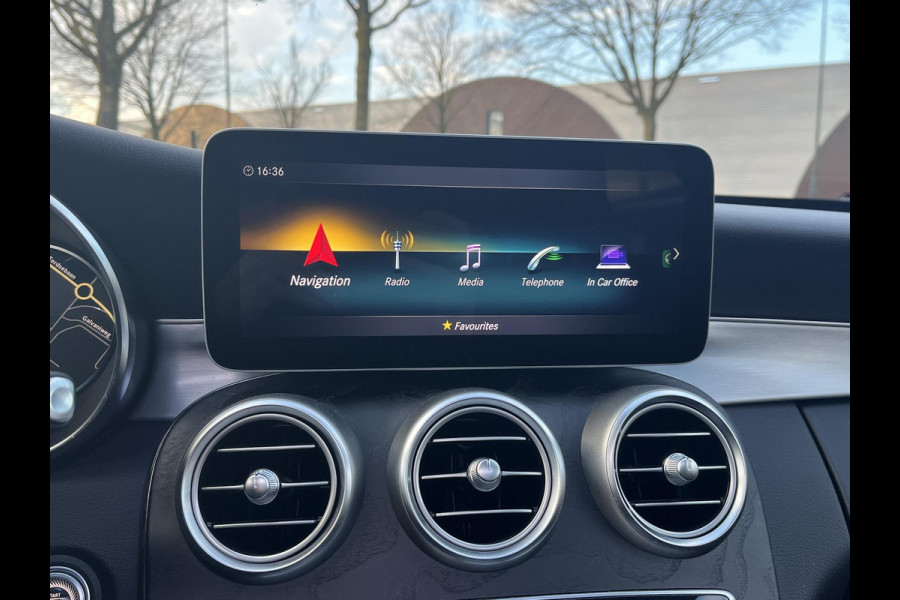 Mercedes-Benz C-Klasse 200 Business Solution AMG PANODAK | STOELVERWARMING | CAMERA | APPLE CARPLAY | MERCEDES-DEALER ONDERHOUDEN | ORIGINEEL NL | 2e EIGENAAR | 12 MND BOVAG GARANTIE