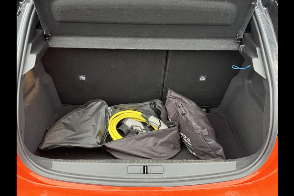 Opel CORSA-E GS Line 50 kWh SOH 92%| COMPLETE AUTO!| STOEL + STUUR VERWARMING| CAMERA| 3-FASE!| RIJKLAARPRIJS INCL. 12 MND BOVAG GARANTIE
