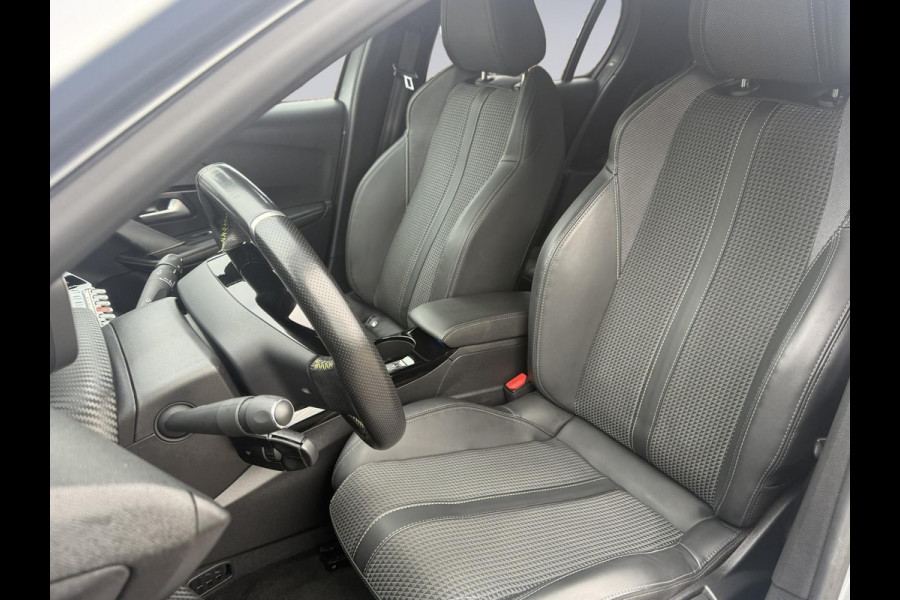 Peugeot e-208 EV GT Première 50 kWh, Panoramadak, achteruitrijcamera, stoelverwarming, 1/2 lederen sportinterieur, 17 inch