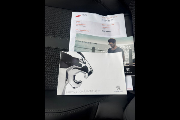 Peugeot e-208 EV GT Première 50 kWh, Panoramadak, achteruitrijcamera, stoelverwarming, 1/2 lederen sportinterieur, 17 inch