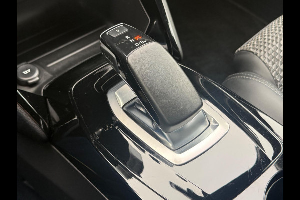 Peugeot e-208 EV GT Première 50 kWh, Panoramadak, achteruitrijcamera, stoelverwarming, 1/2 lederen sportinterieur, 17 inch
