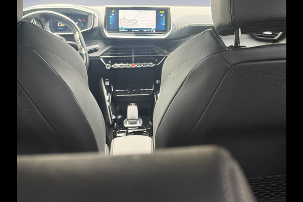 Peugeot e-208 EV GT Première 50 kWh, Panoramadak, achteruitrijcamera, stoelverwarming, 1/2 lederen sportinterieur, 17 inch