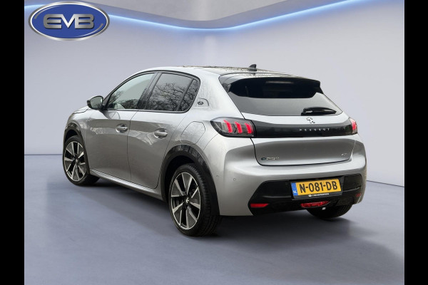 Peugeot e-208 EV GT Première 50 kWh, Panoramadak, achteruitrijcamera, stoelverwarming, 1/2 lederen sportinterieur, 17 inch