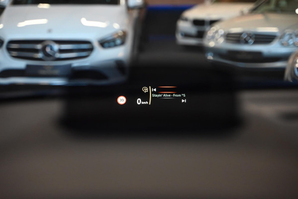 BMW 2 Serie Active Tourer 220i - Leer - Keyless Entry - Stuurverwarming - Panoramadak - Trekhaak -