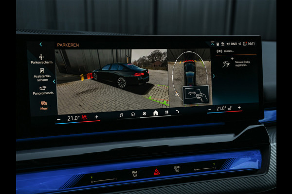 BMW 5 Serie 550e xDrive M Sport pro · Driving Assistant Professional · Stoel verwarming en ventilatie · Adaptive Suspension · Iconic Glow ·