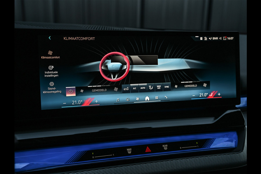 BMW 5 Serie 550e xDrive M Sport pro · Driving Assistant Professional · Stoel verwarming en ventilatie · Adaptive Suspension · Iconic Glow ·