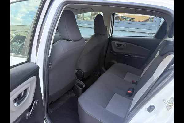 Toyota Yaris 1.0 VVT-i Connect 5-drs. CAMERA/CARPLAY/CLIMA/15INCH