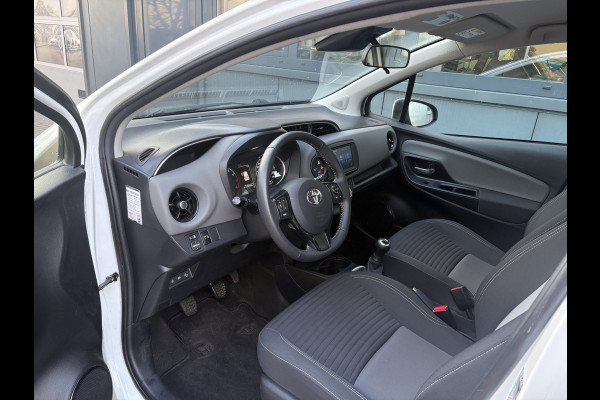 Toyota Yaris 1.0 VVT-i Connect 5-drs. CAMERA/CARPLAY/CLIMA/15INCH