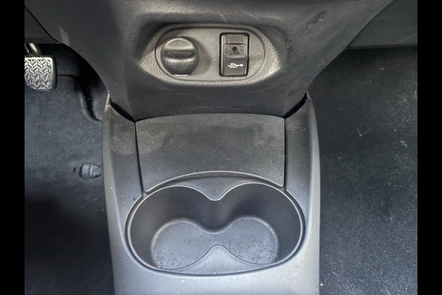 Toyota Yaris 1.0 VVT-i Connect 5-drs. CAMERA/CARPLAY/CLIMA/15INCH