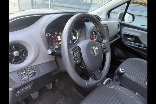 Toyota Yaris 1.0 VVT-i Connect 5-drs. CAMERA/CARPLAY/CLIMA/15INCH
