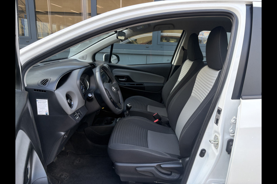 Toyota Yaris 1.0 VVT-i Connect 5-drs. CAMERA/CARPLAY/CLIMA/15INCH