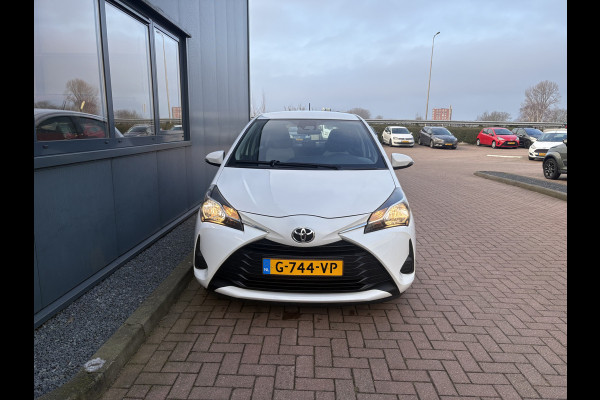 Toyota Yaris 1.0 VVT-i Connect 5-drs. CAMERA/CARPLAY/CLIMA/15INCH