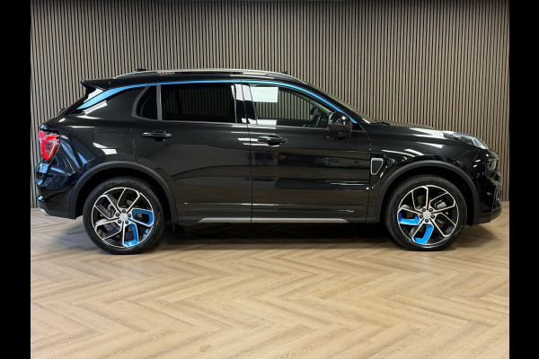 Lynk & Co 01 1.5 AUT. PLUG-IN HYBRIDE PANORAMADAK AIRCO CAMERA CRUISE PDC STOELVERWARMING APPLE CARPLAY