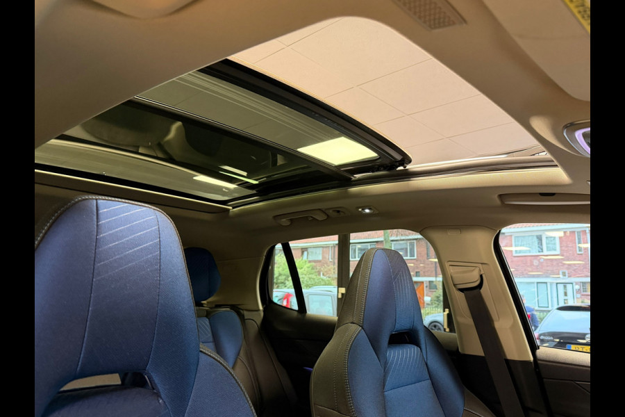 Lynk & Co 01 1.5 AUT. PLUG-IN HYBRIDE PANORAMADAK AIRCO CAMERA CRUISE PDC STOELVERWARMING APPLE CARPLAY