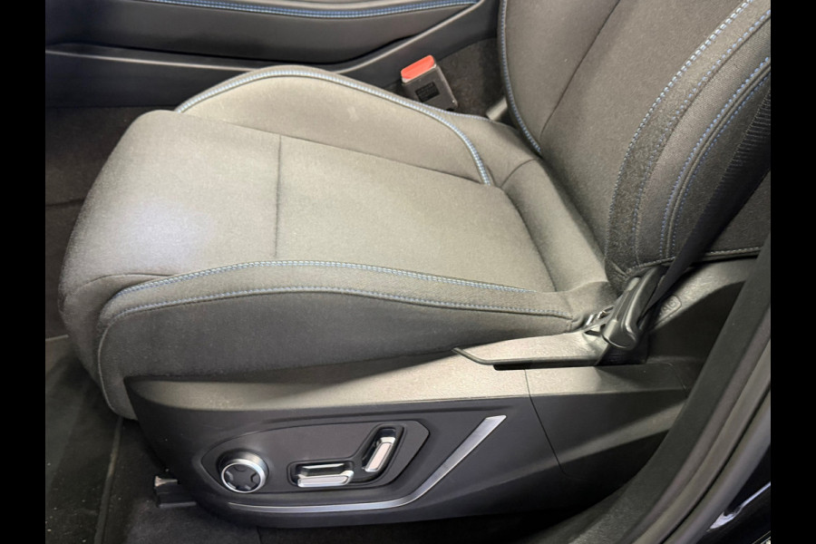 Lynk & Co 01 1.5 AUT. PLUG-IN HYBRIDE PANORAMADAK AIRCO CAMERA CRUISE PDC STOELVERWARMING APPLE CARPLAY