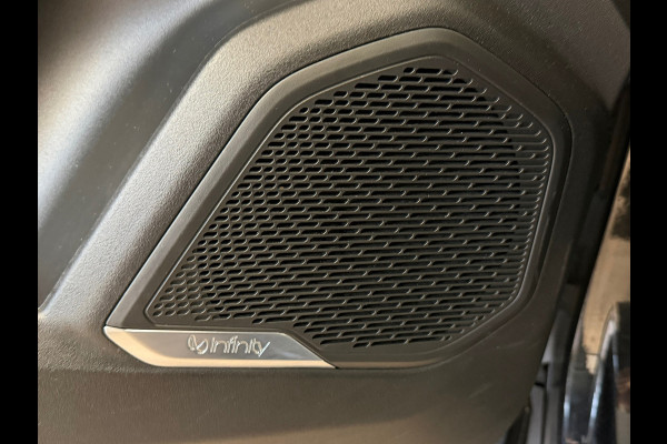 Lynk & Co 01 1.5 AUT. PLUG-IN HYBRIDE PANORAMADAK AIRCO CAMERA CRUISE PDC STOELVERWARMING APPLE CARPLAY