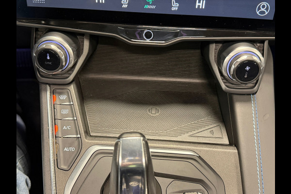 Lynk & Co 01 1.5 AUT. PLUG-IN HYBRIDE PANORAMADAK AIRCO CAMERA CRUISE PDC STOELVERWARMING APPLE CARPLAY