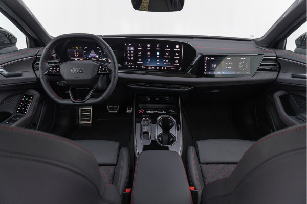 Audi A6 Avant 3.0 TFSI 367pk Quattro S-line Pano Luchtv. 4-wielsturing B&O 21''