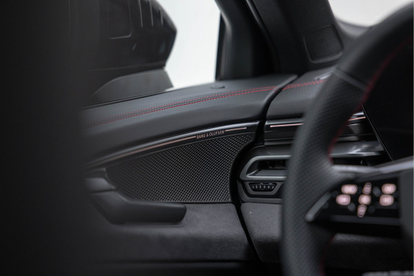 Audi A6 Avant 3.0 TFSI 367pk Quattro S-line Pano Luchtv. 4-wielsturing B&O 21''