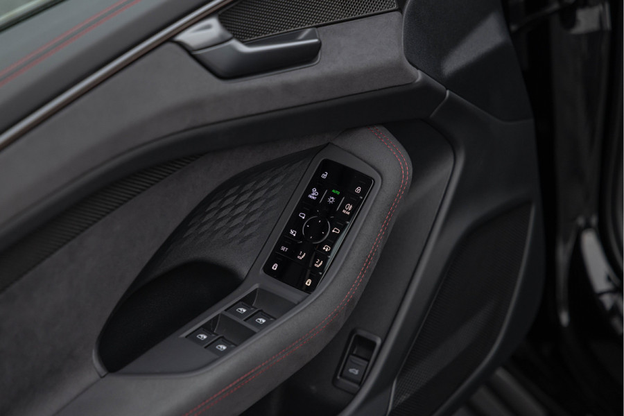 Audi A6 Avant 3.0 TFSI 367pk Quattro S-line Pano Luchtv. 4-wielsturing B&O 21''