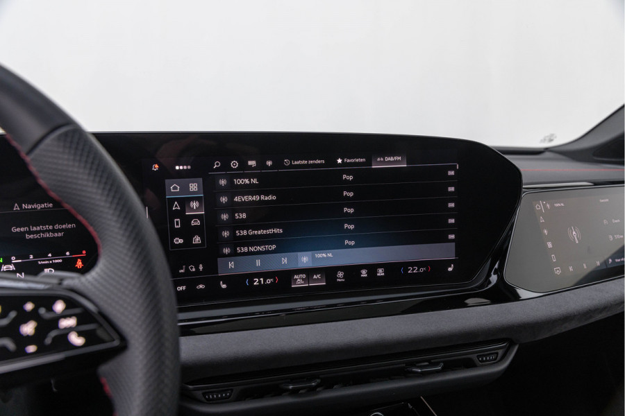 Audi A6 Avant 3.0 TFSI 367pk Quattro S-line Pano Luchtv. 4-wielsturing B&O 21''