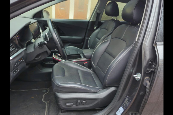 Kia e-Niro ExecutiveLine 64 kWh NL-AUTO | LEDER | PANODAK | 3 FASE