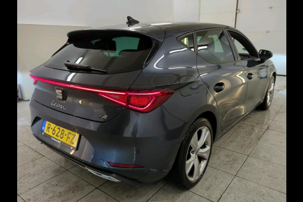 Seat Leon Sportstourer 1.0 TSI FR Business Intense NL-AUTO | CAMERA | STOEL/STUUR VERWARMING