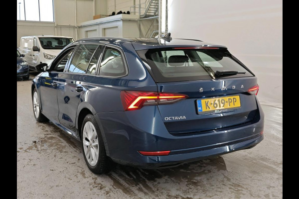 Škoda Octavia Combi 1.0 TSI Business Edition NL-AUTO | SFEER VERLICHTING |