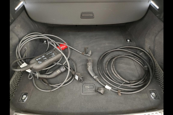 Audi e-tron 55 quattro Business edition Plus 95 kWh NL-AUTO | PANODAK | SOH 90% | LEDER