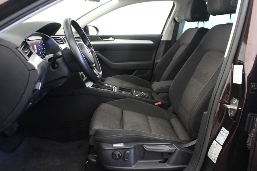 Volkswagen Passat 1.4 TSI ACT Highline Business R-line