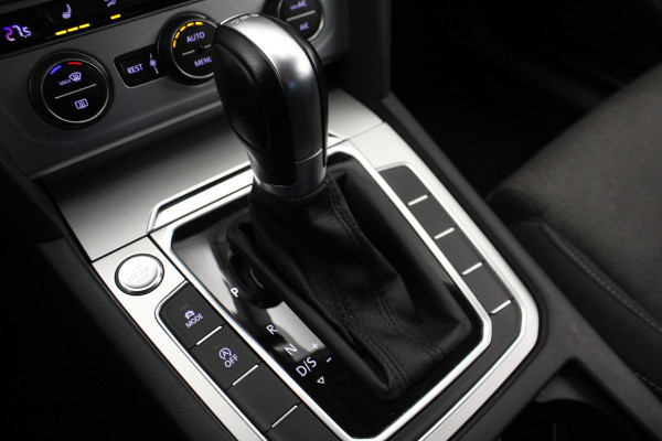 Volkswagen Passat 1.4 TSI ACT Highline Business R-line