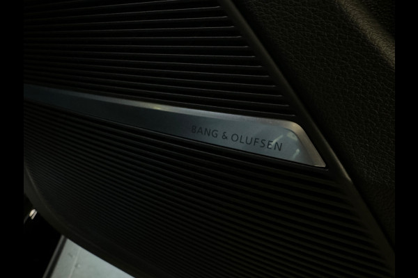 Audi Q8 55 TFSI e quattro S Line Pano|RS Seat|Massag|B&O|BTW