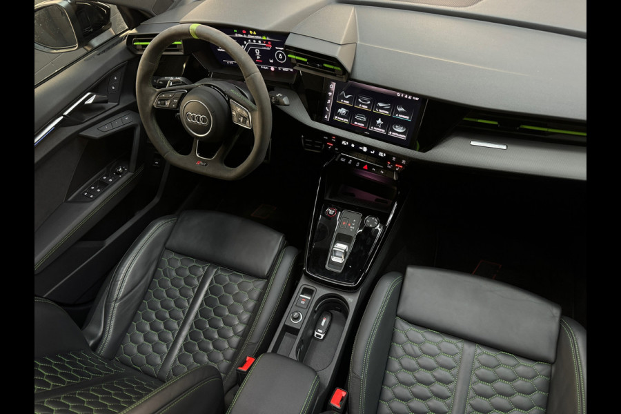 Audi RS3 Limousine 2.5 TFSI quattro Pano|Ceramic|HuD|Memory