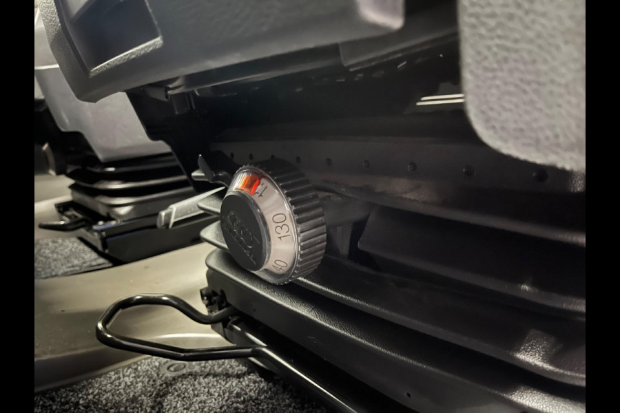 Volkswagen Crafter Automaat DSG 35 2.0 TDI 177pk euro6 L3H3 Highline, 2xMassage stoel, Airco, Navigatie, Trekhaak, RIJKLAARPRIJS!