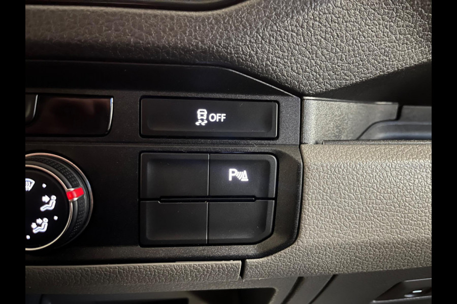 Volkswagen Crafter Automaat DSG 35 2.0 TDI 177pk euro6 L3H3 Highline, 2xMassage stoel, Airco, Navigatie, Trekhaak, RIJKLAARPRIJS!