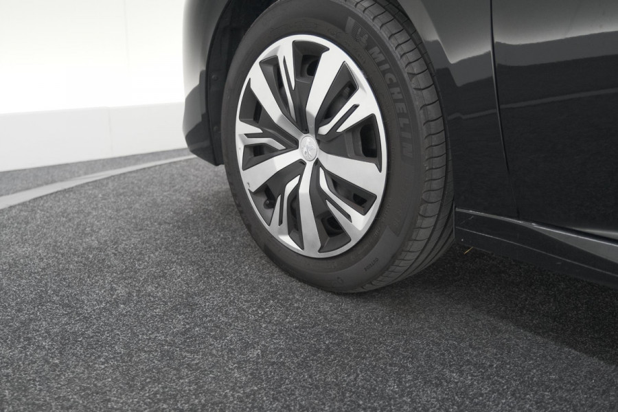 Peugeot 208 PureTech 100 EAT8 Active Pack | Parkeersensoren | Apple Carplay | Airco