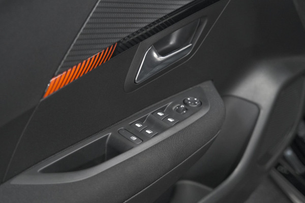 Peugeot 208 PureTech 100 EAT8 Active Pack | Parkeersensoren | Apple Carplay | Airco