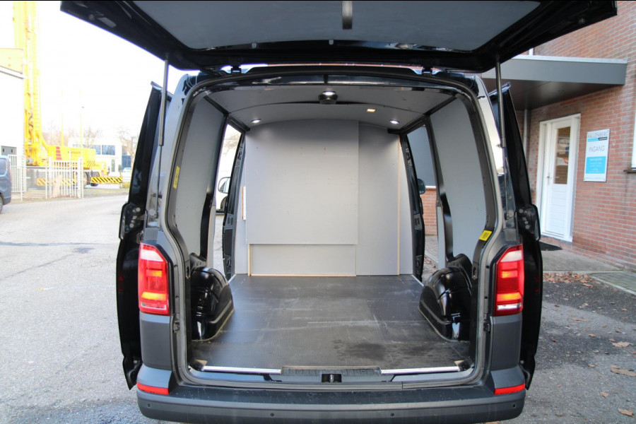 Volkswagen Transporter 2.0 TDI L1H1 DSG 150PK automaat / App connect / 2x schuifdeur