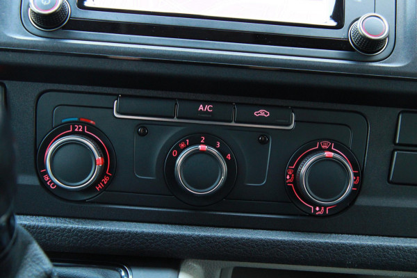 Volkswagen Transporter 2.0 TDI L1H1 DSG 150PK automaat / App connect / 2x schuifdeur