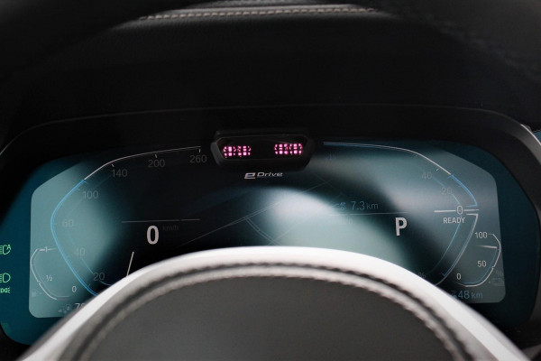 BMW X5 xDrive45e High Executive | M-Sport | Panorama Dak | Head-Up Display | Harman Kardon | 21 Inch Lichtmetalen Velgen | 360* Camera | Navigatie  | Climate Control | Stoelverwarming