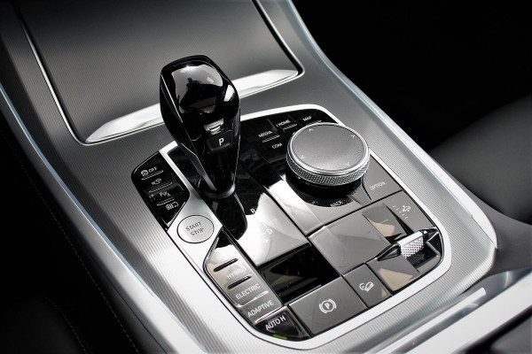 BMW X5 xDrive45e High Executive | M-Sport | Panorama Dak | Head-Up Display | Harman Kardon | 21 Inch Lichtmetalen Velgen | 360* Camera | Navigatie  | Climate Control | Stoelverwarming