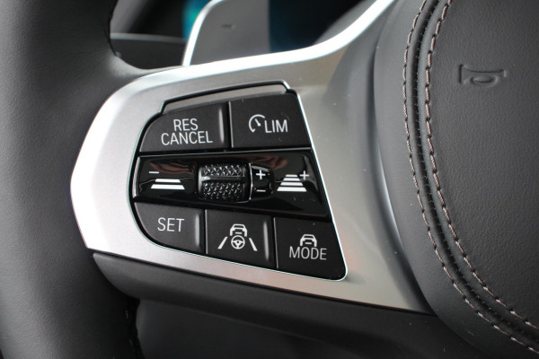 BMW X5 xDrive45e High Executive | M-Sport | Panorama Dak | Head-Up Display | Harman Kardon | 21 Inch Lichtmetalen Velgen | 360* Camera | Navigatie  | Climate Control | Stoelverwarming